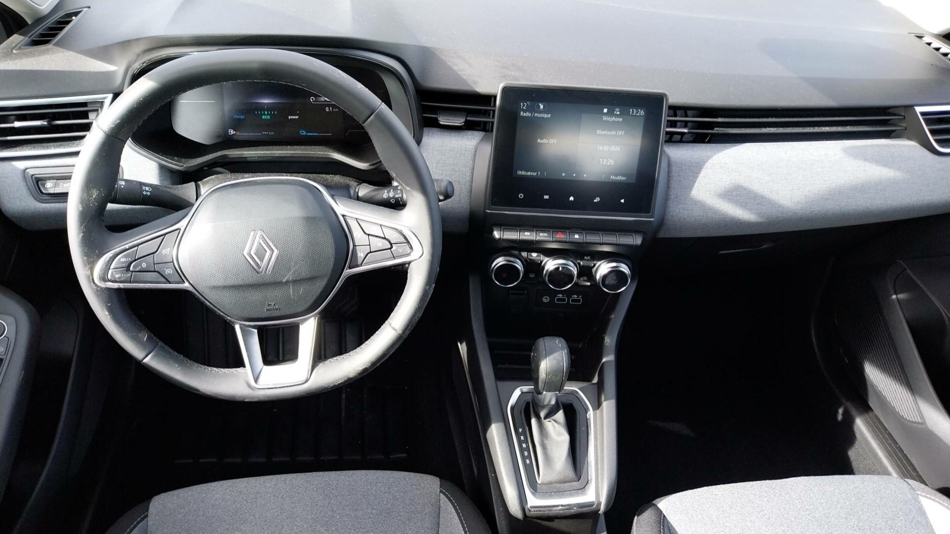 Vente en ligne Renault Clio 5 Clio E-Tech full hybrid 145 ch GSR2 au prix de 19 990 €