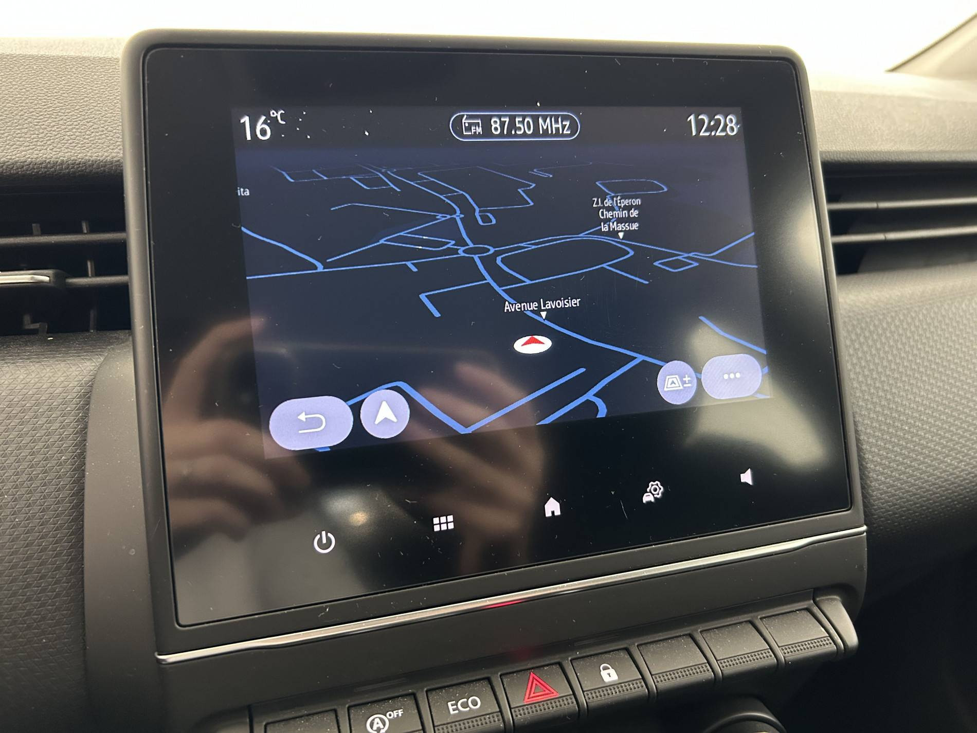 Vente en ligne Renault Clio 5 Clio TCe 90 - 21N au prix de 13 490 €