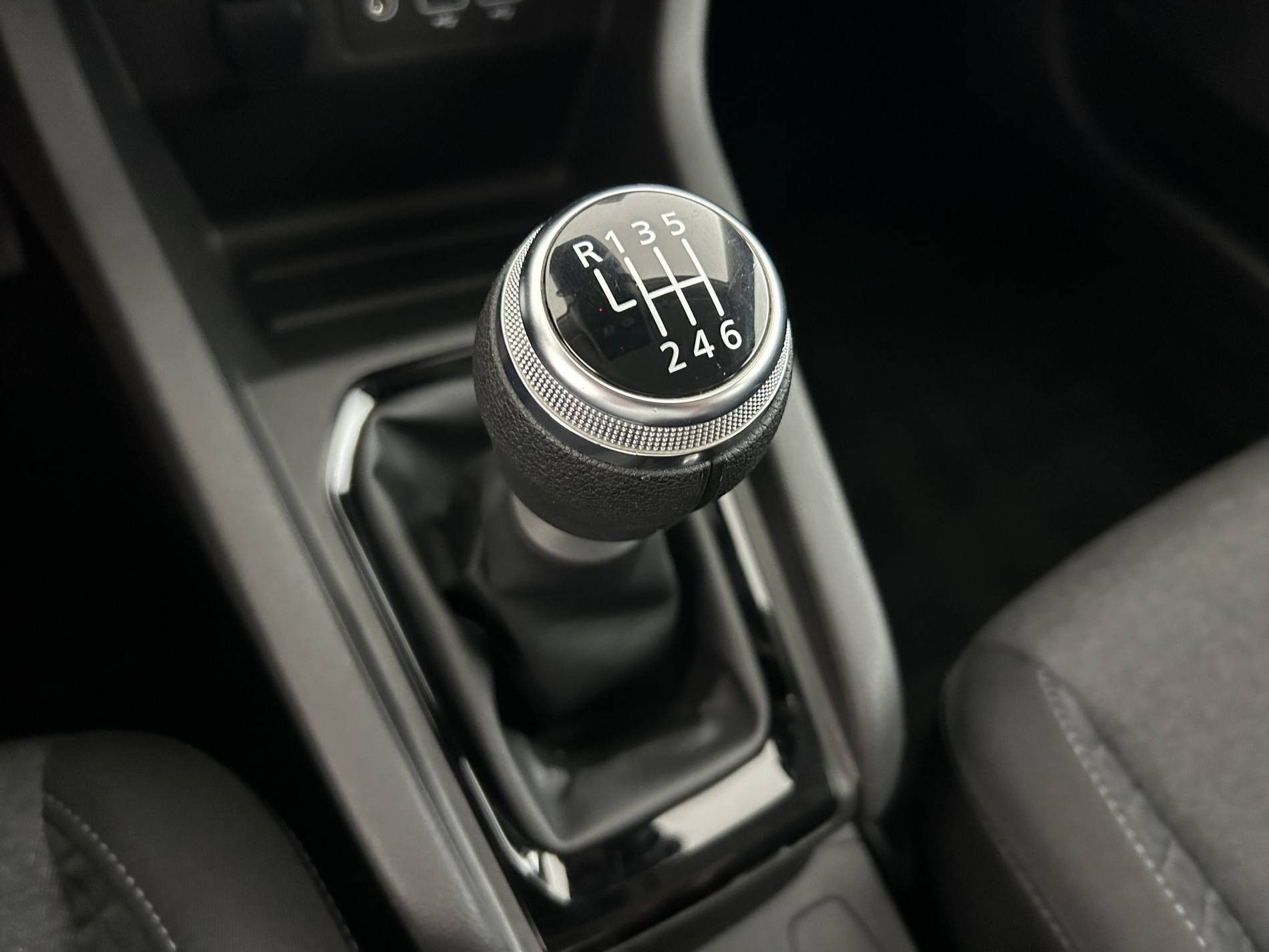 Vente en ligne Renault Clio 5 Clio TCe 90 - 21N au prix de 13 490 €