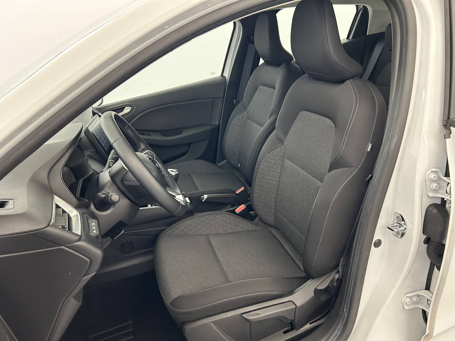 Vente en ligne Renault Clio 5 Clio TCe 90 - 21N au prix de 13 490 €