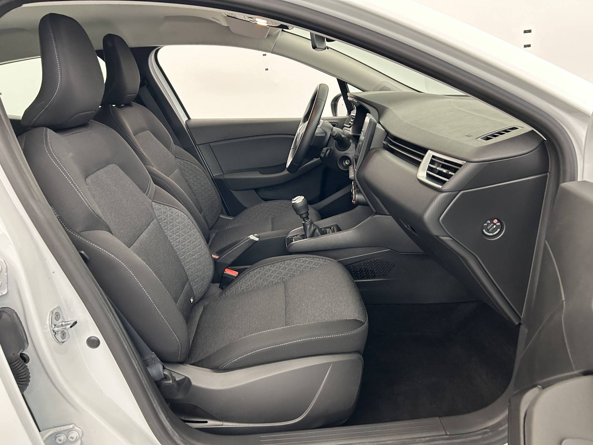 Vente en ligne Renault Clio 5 Clio TCe 90 - 21N au prix de 13 490 €