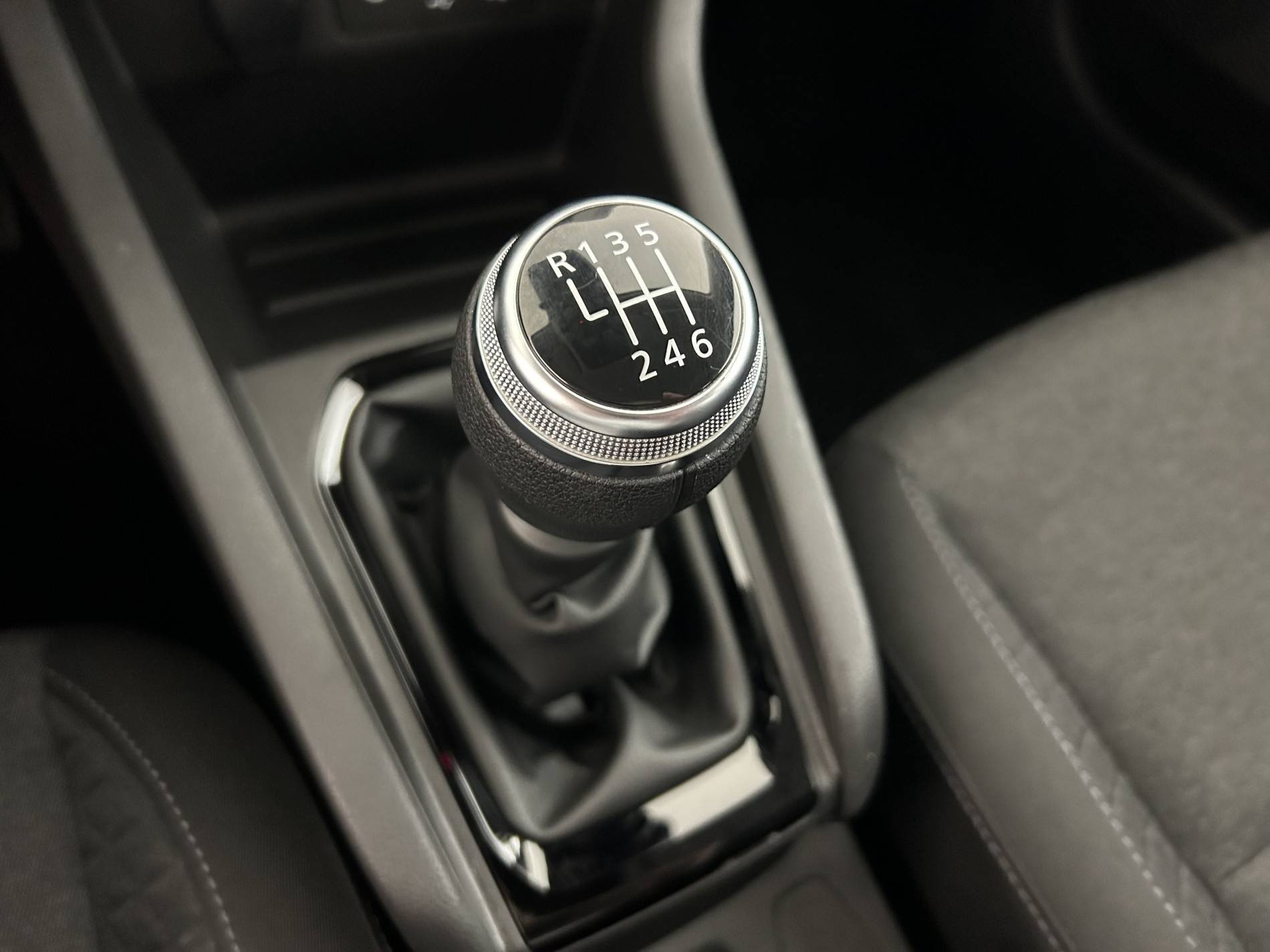 Vente en ligne Renault Clio 5 Clio TCe 90 - 21N au prix de 13 490 €