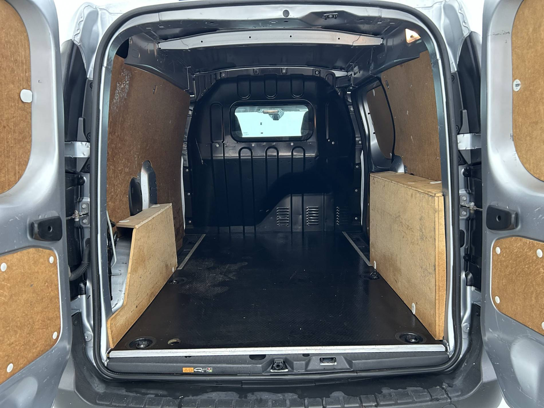 Vente en ligne Renault Express Van  BLUE DCI 95 au prix de 13 990 €