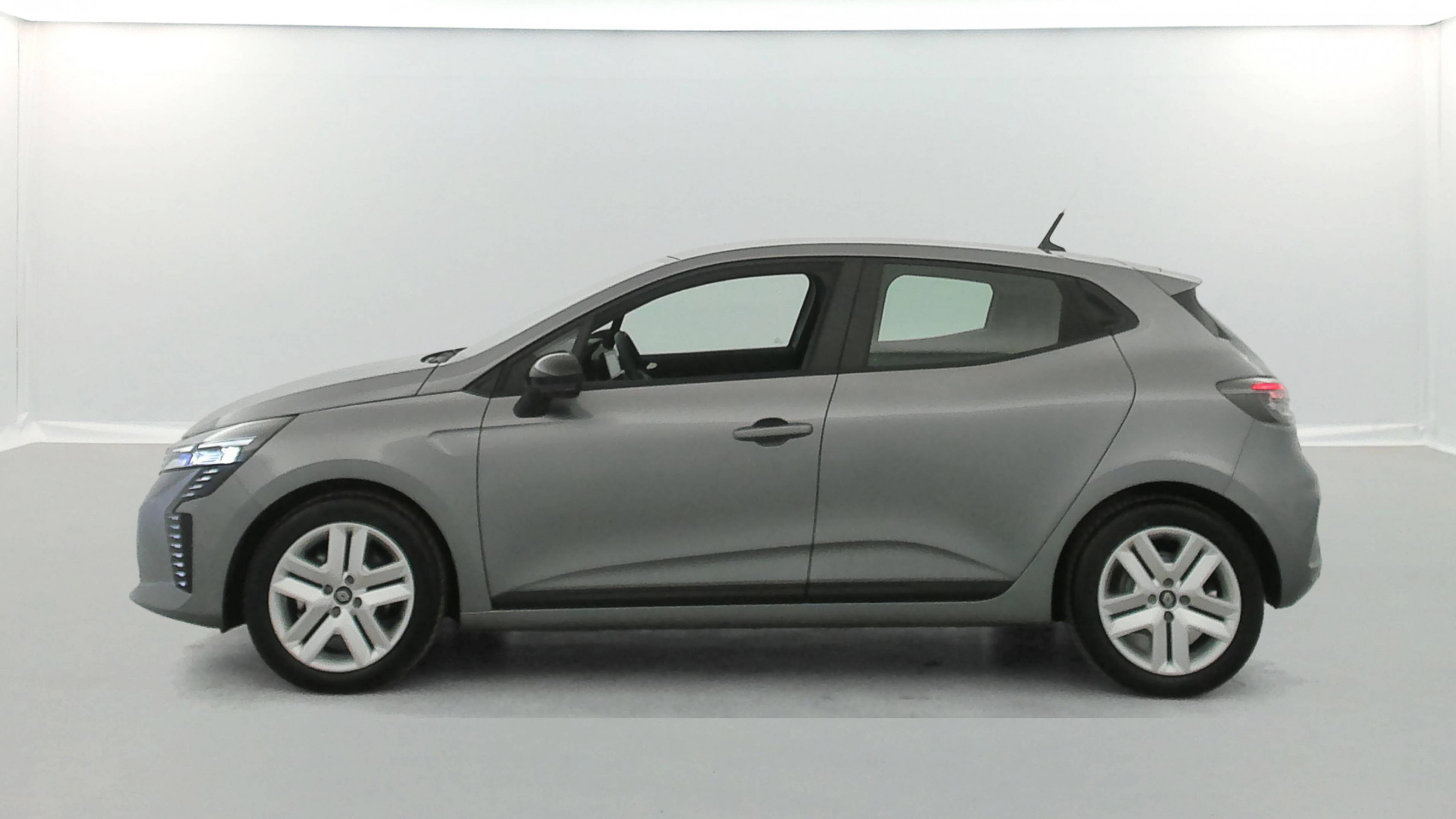 Vente en ligne Renault Clio 5 Clio E-Tech full hybrid 145 ch GSR2 au prix de 19 490 €