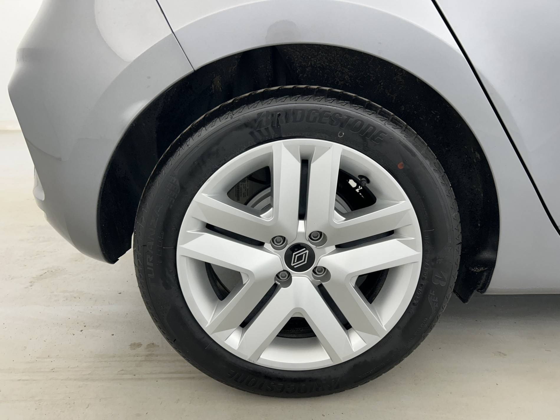 Vente en ligne Renault Clio 5 Clio E-Tech full hybrid 145 ch GSR2 au prix de 19 490 €