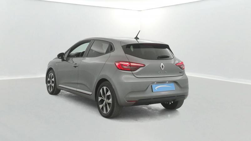 Vente en ligne Renault Clio 5 Clio E-Tech full hybrid 145 au prix de 17 990 €
