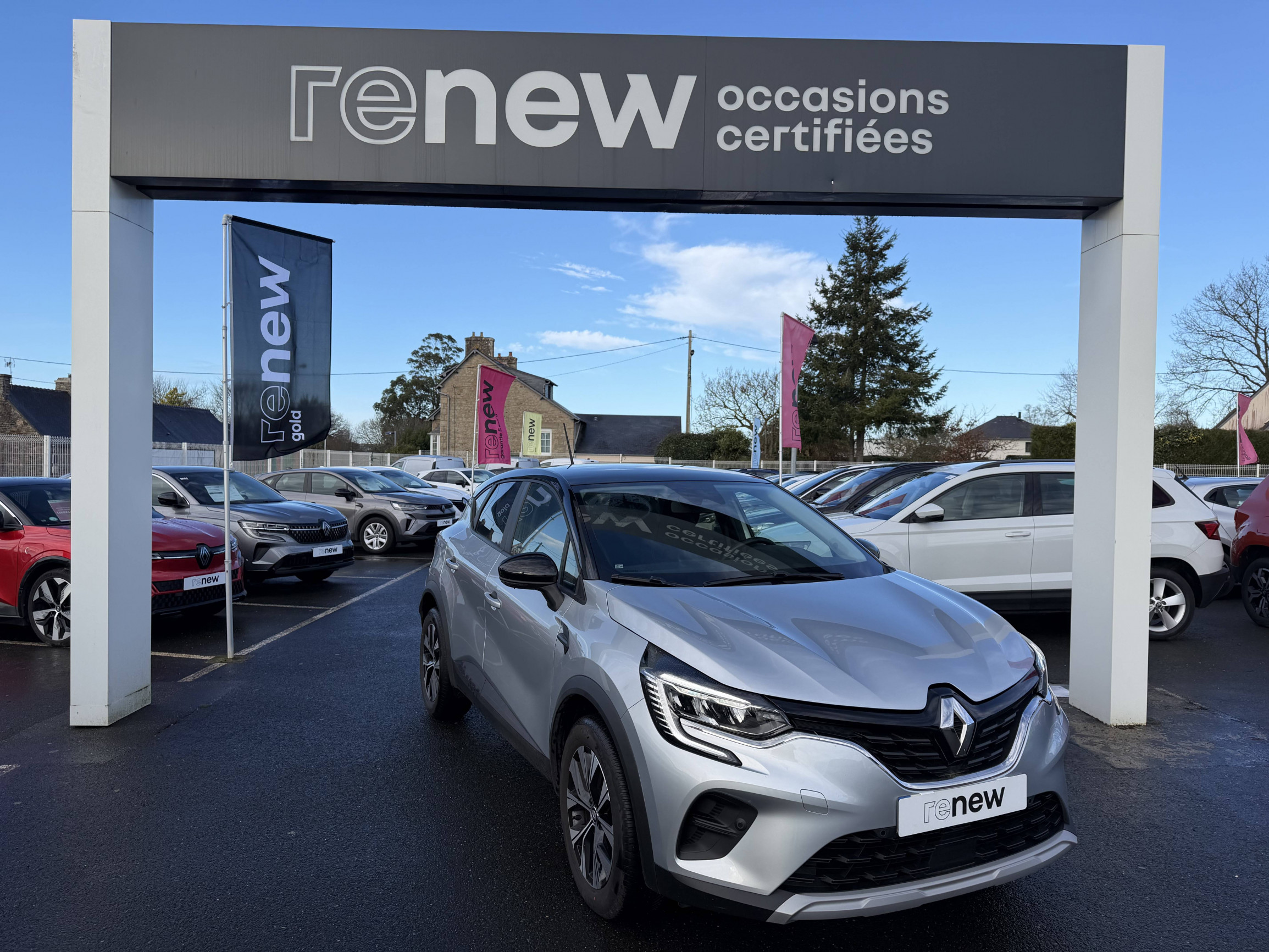 Renault Captur  TCe 100 GPL occasion de 2024 en vente à Lannion