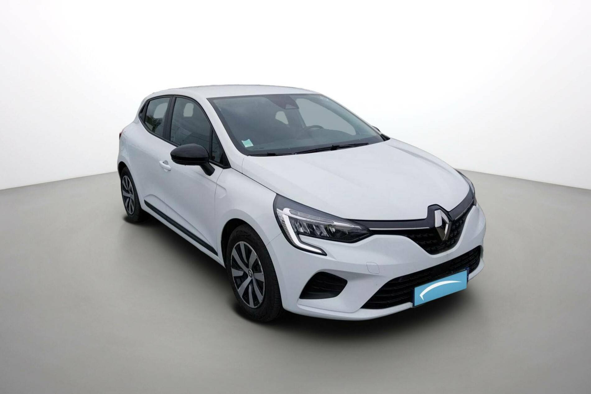 Vente en ligne Renault Clio 5 Clio E-Tech full hybrid 145 au prix de 17 790 €