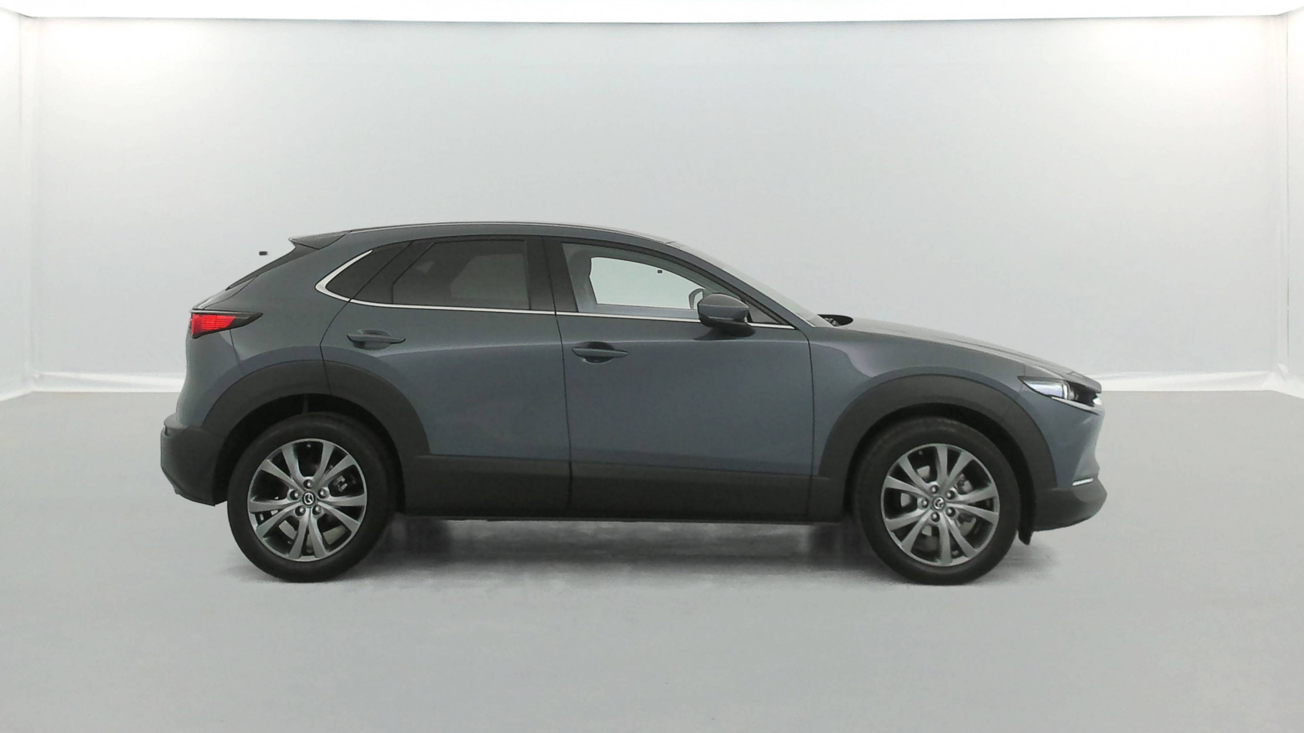 Vente en ligne Mazda CX-30 CX-30 2.0L e-SKYACTIV X M Hybrid 186 ch 4x2 BVM6 au prix de 28 590 €