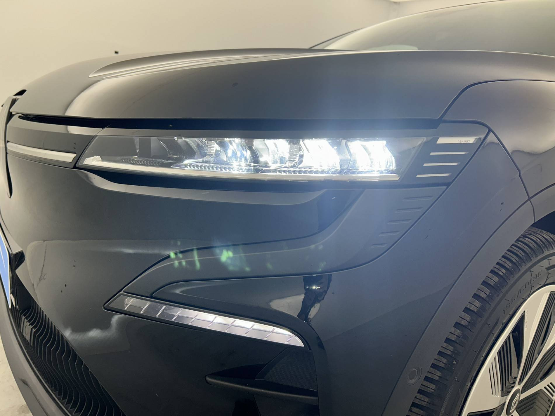 Vente en ligne Renault Megane E-Tech  EV60 130ch super charge au prix de 20 990 €