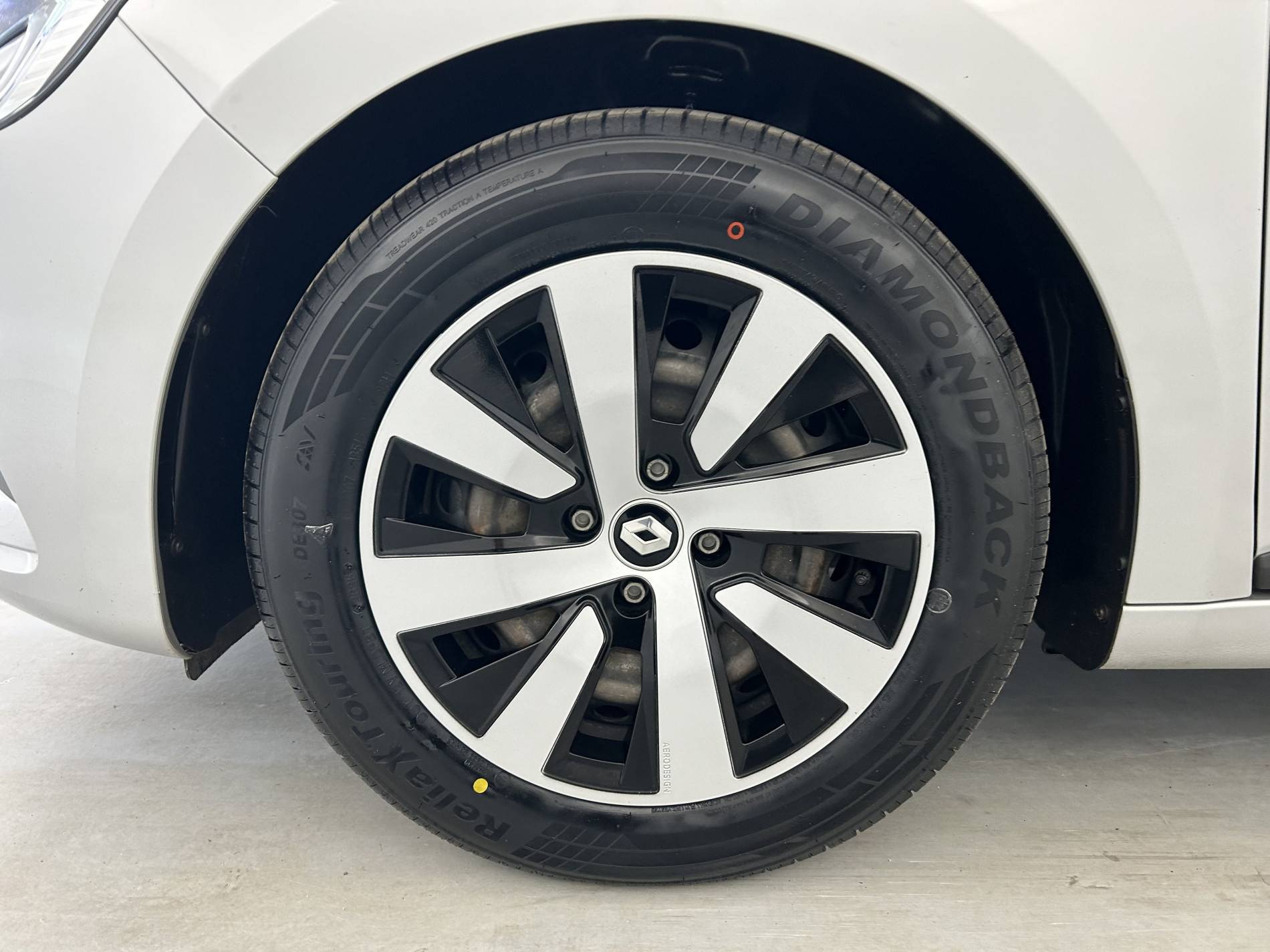 Vente en ligne Renault Clio 5 Clio TCe 90 au prix de 14 290 €