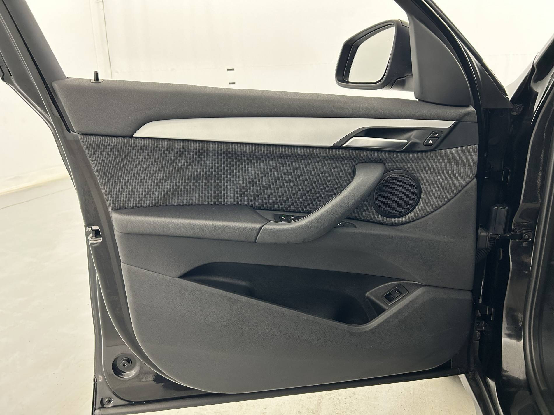 Vente en ligne Bmw X1 X1 sDrive 18i 140 ch au prix de 18 990 €