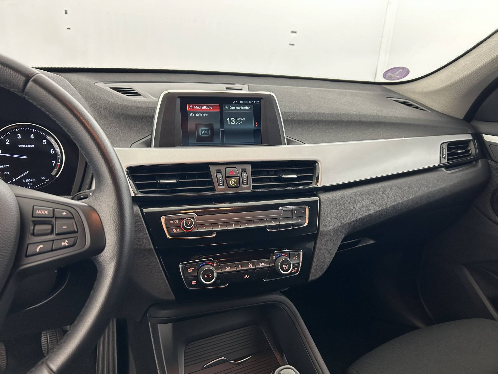 Vente en ligne Bmw X1 X1 sDrive 18i 140 ch au prix de 18 990 €