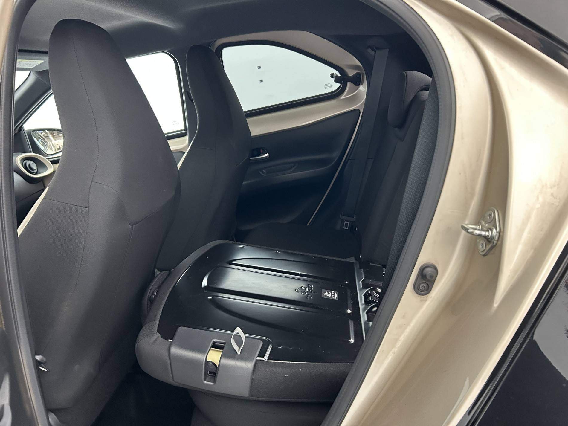 Vente en ligne Toyota Aygo X  1.0 VVT-i 72 S-CVT au prix de 15 490 €