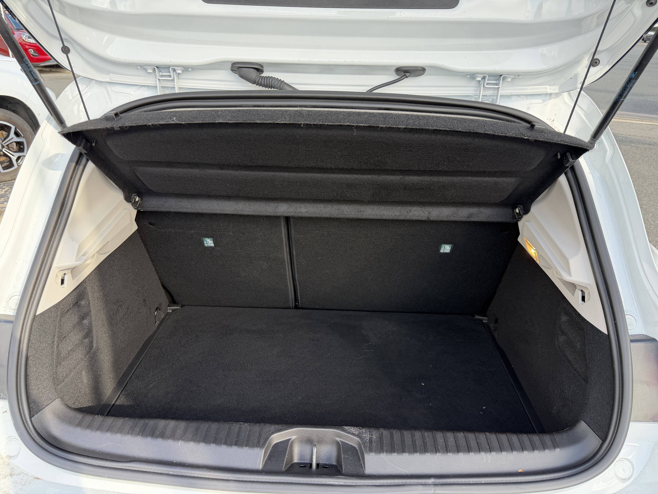 Vente en ligne Renault Clio 5 Clio TCe 90 au prix de 13 890 €