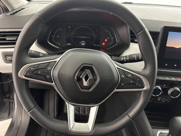 Vente en ligne Renault Clio 5 Clio E-Tech full hybrid 145 au prix de 17 990 €