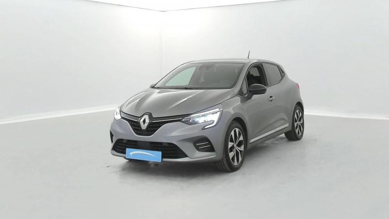 Vente en ligne Renault Clio 5 Clio E-Tech full hybrid 145 au prix de 17 990 €