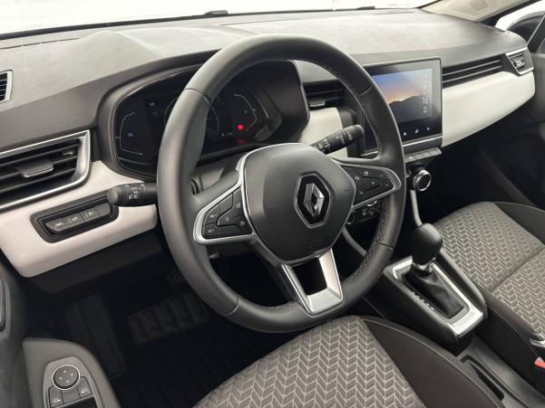 Vente en ligne Renault Clio 5 Clio E-Tech full hybrid 145 au prix de 17 990 €