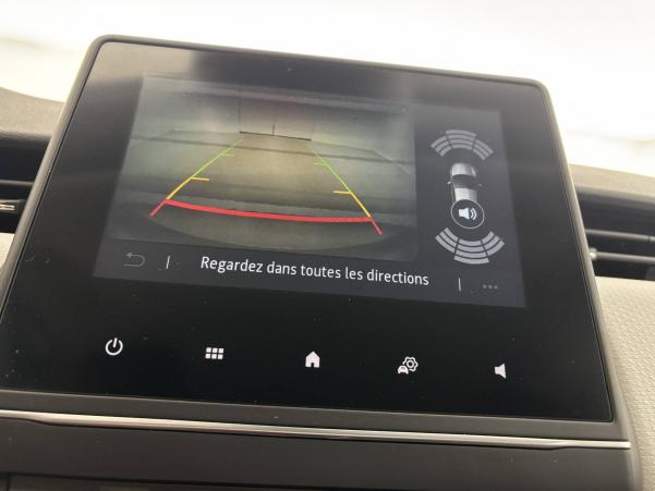 Vente en ligne Renault Clio 5 Clio E-Tech full hybrid 145 au prix de 17 990 €
