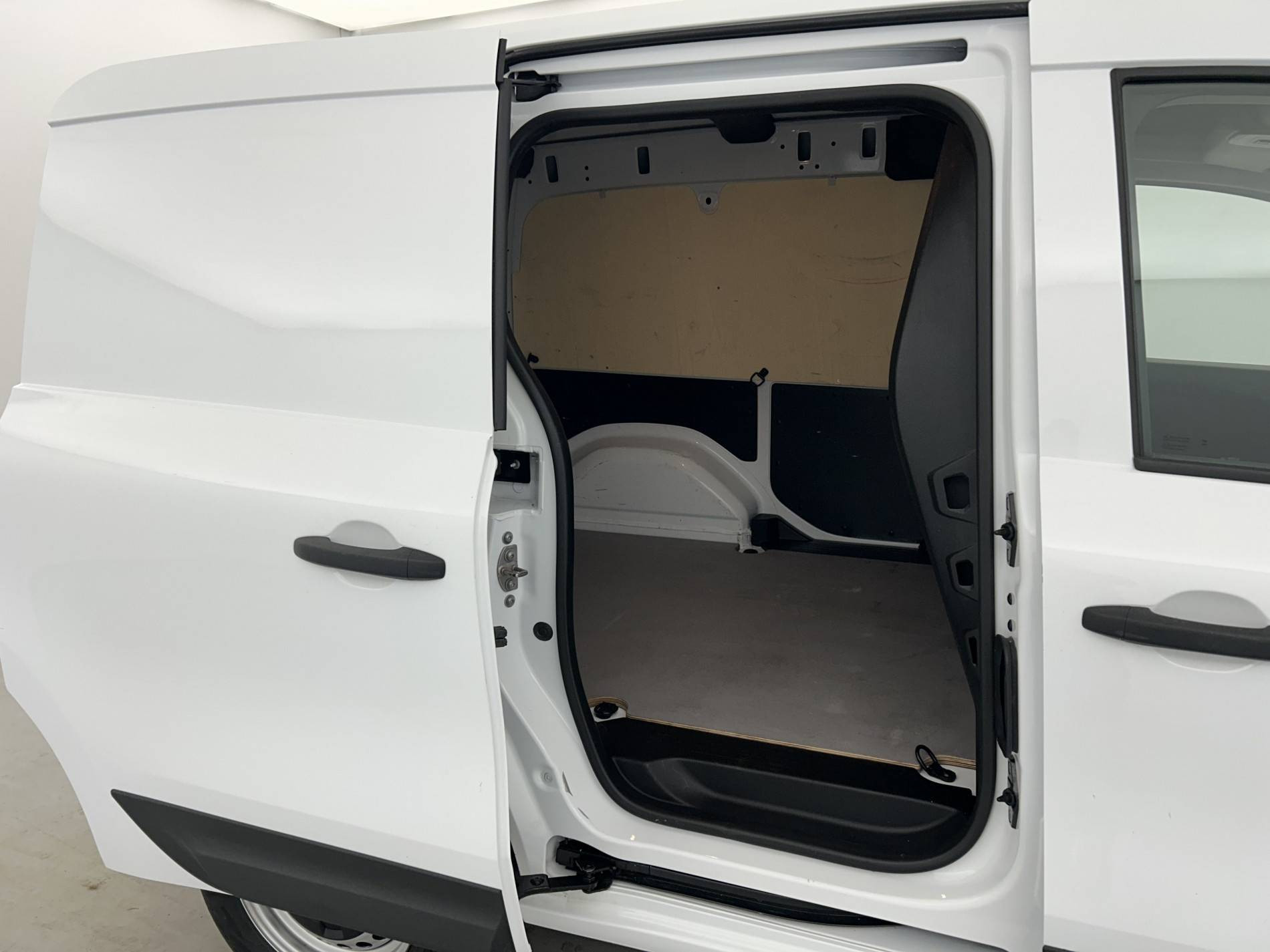 Vente en ligne Renault Kangoo Van  BLUE DCI 95 au prix de 18 990 €