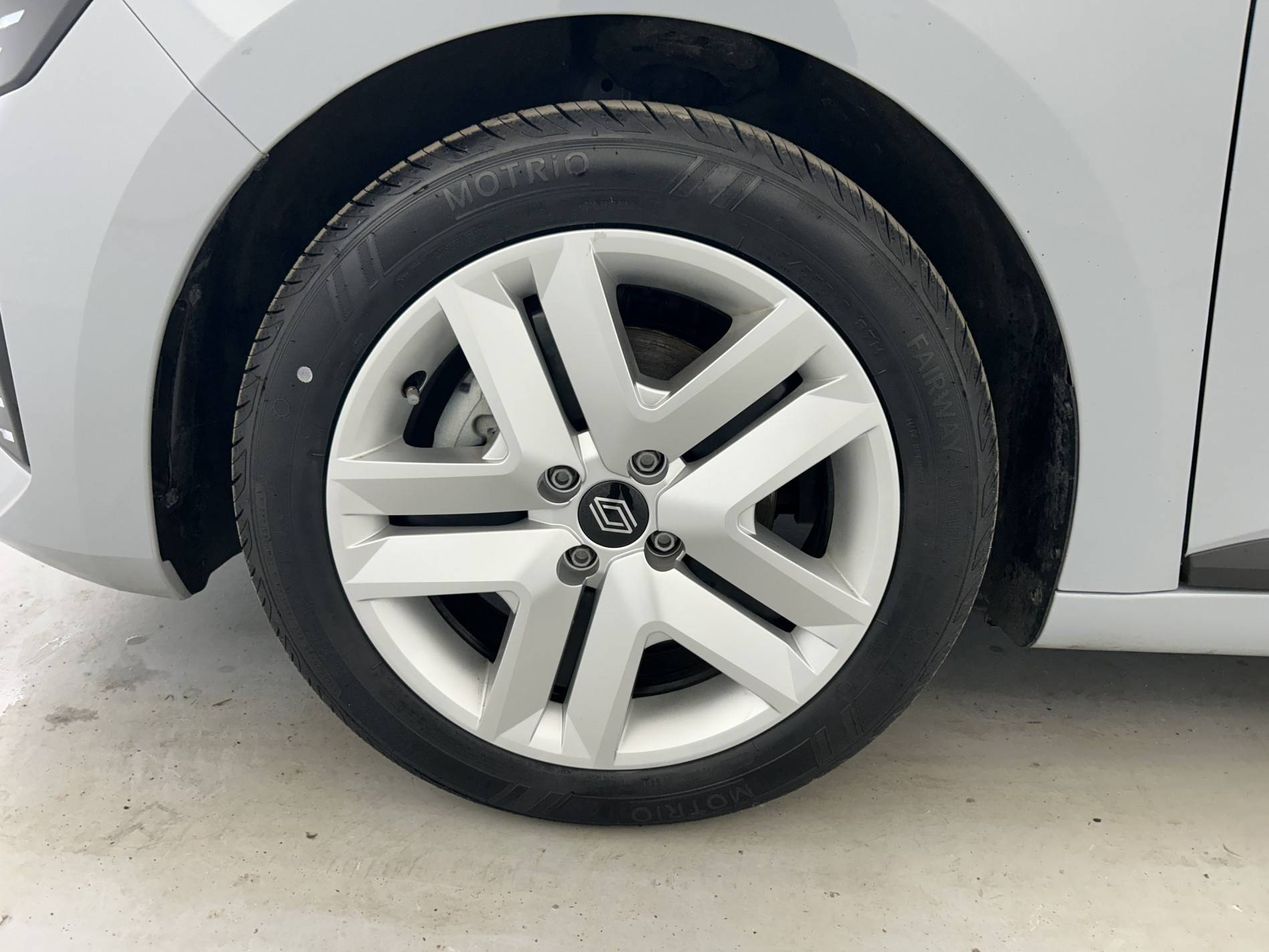 Vente en ligne Renault Clio 5 Clio E-Tech full hybrid 145 ch GSR2 au prix de 19 490 €