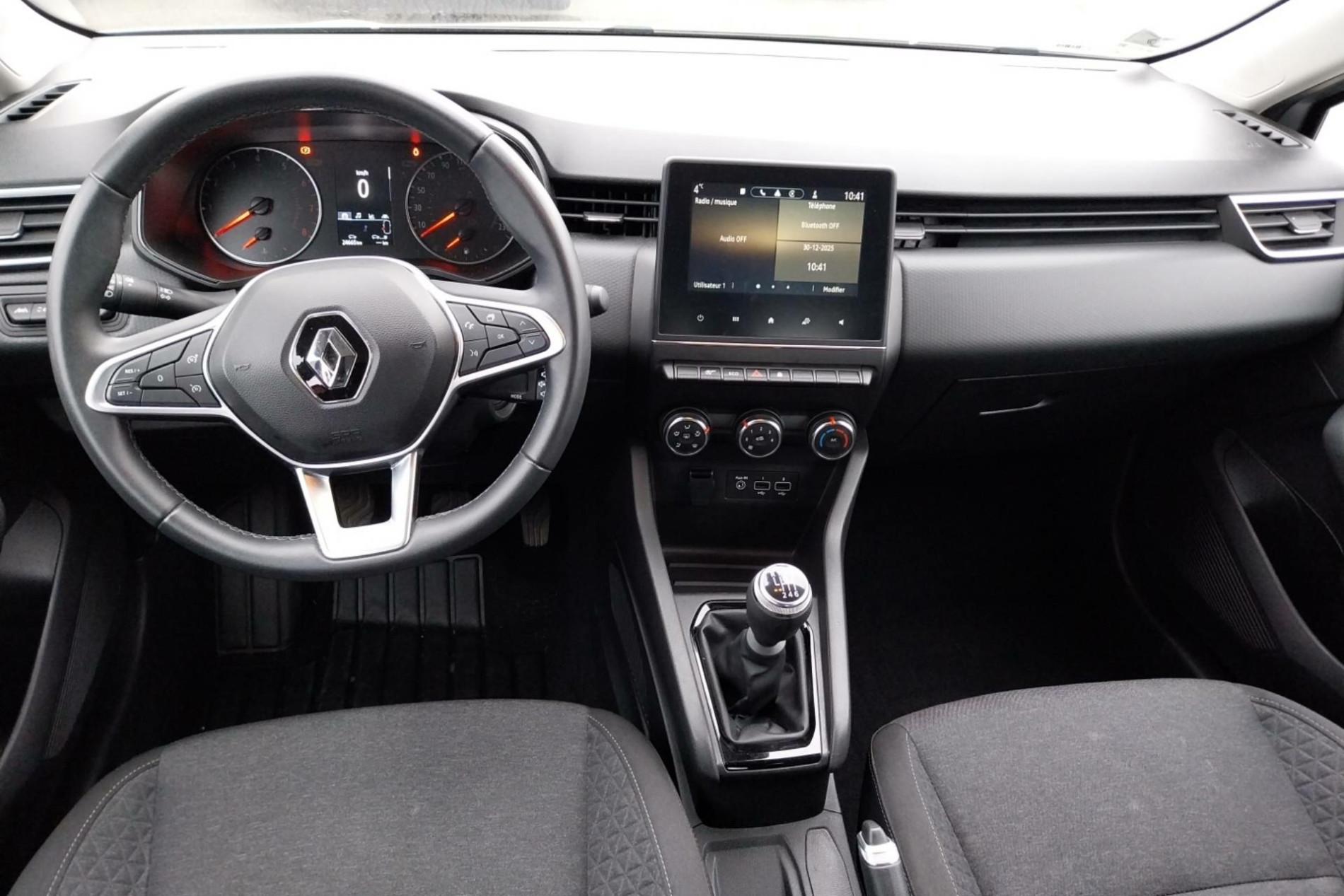 Vente en ligne Renault Clio 5 Clio TCe 90 au prix de 14 490 €