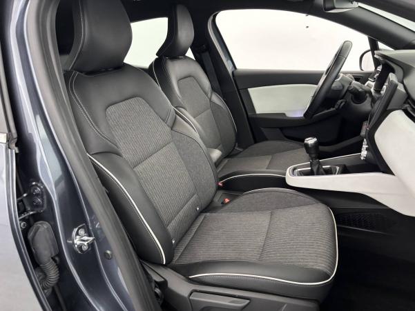 Vente en ligne Renault Clio 5 Clio TCe 90 - 21N au prix de 14 990 €