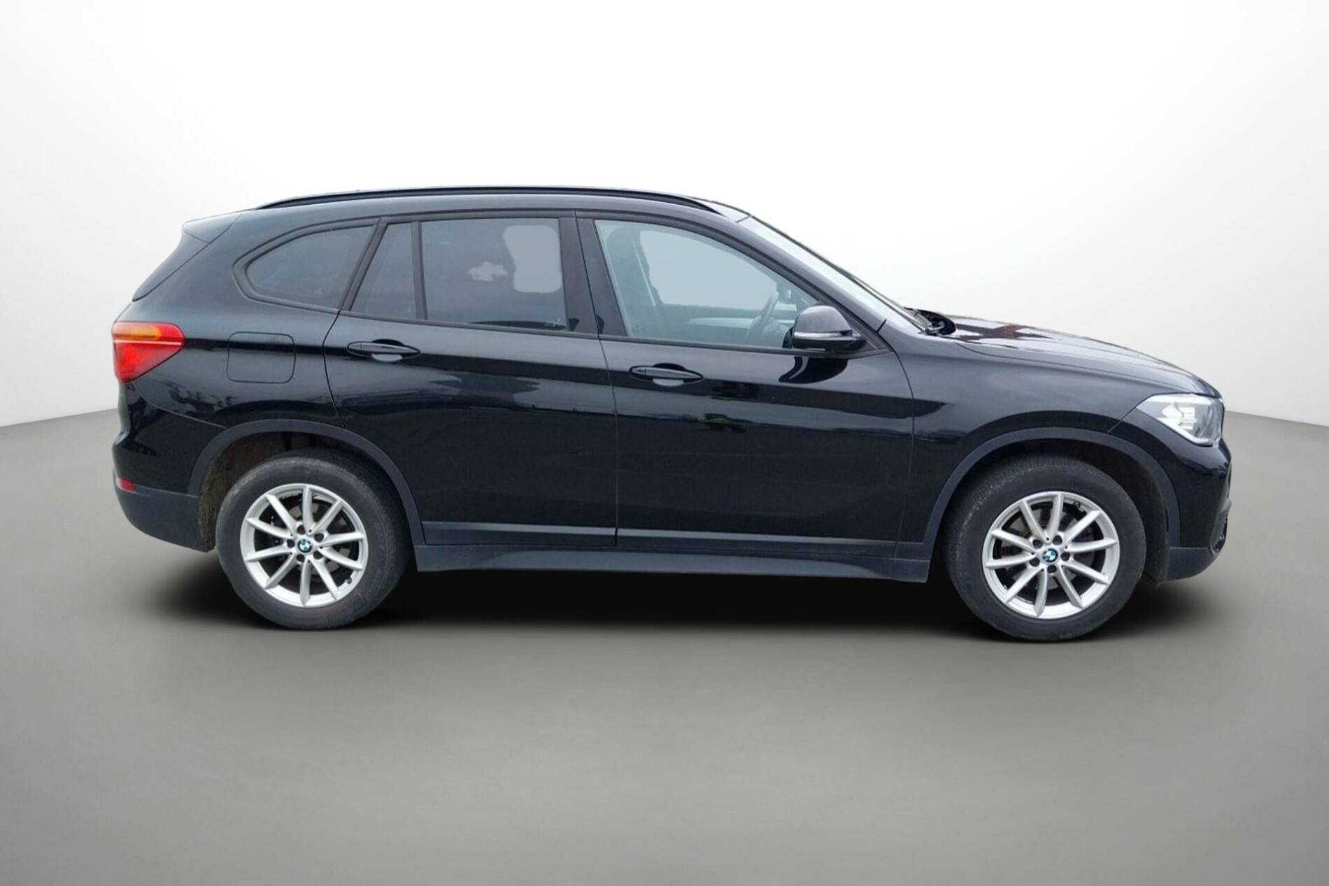 Vente en ligne Bmw X1 X1 sDrive 18i 140 ch au prix de 19 490 €
