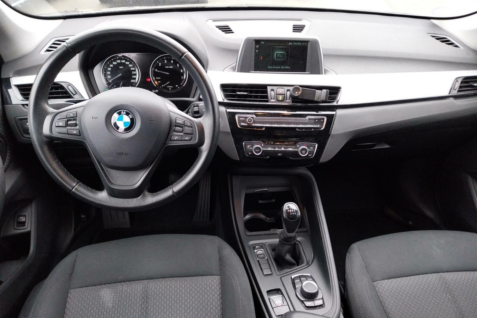 Vente en ligne Bmw X1 X1 sDrive 18i 140 ch au prix de 19 490 €