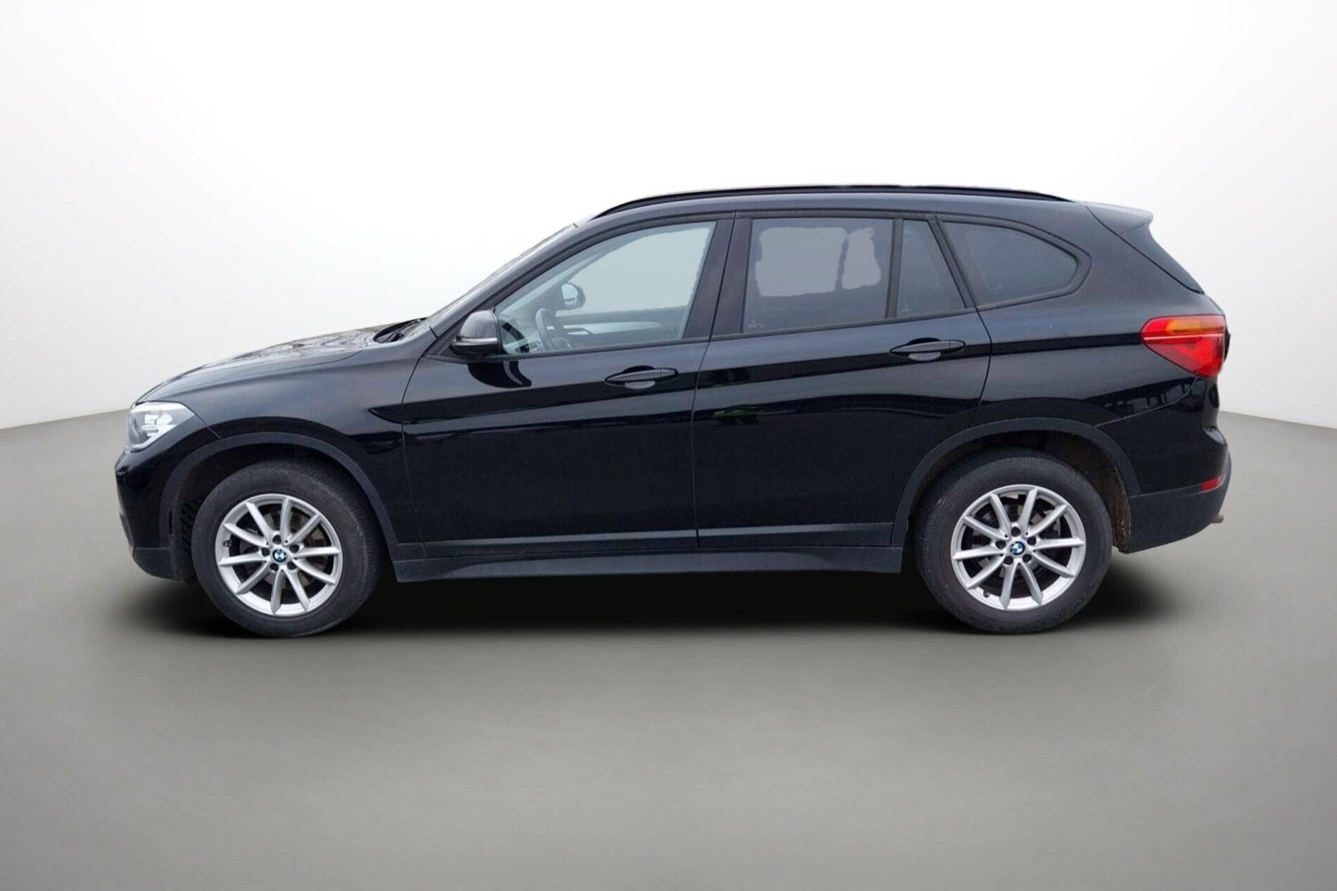 Vente en ligne Bmw X1 X1 sDrive 18i 140 ch au prix de 19 490 €