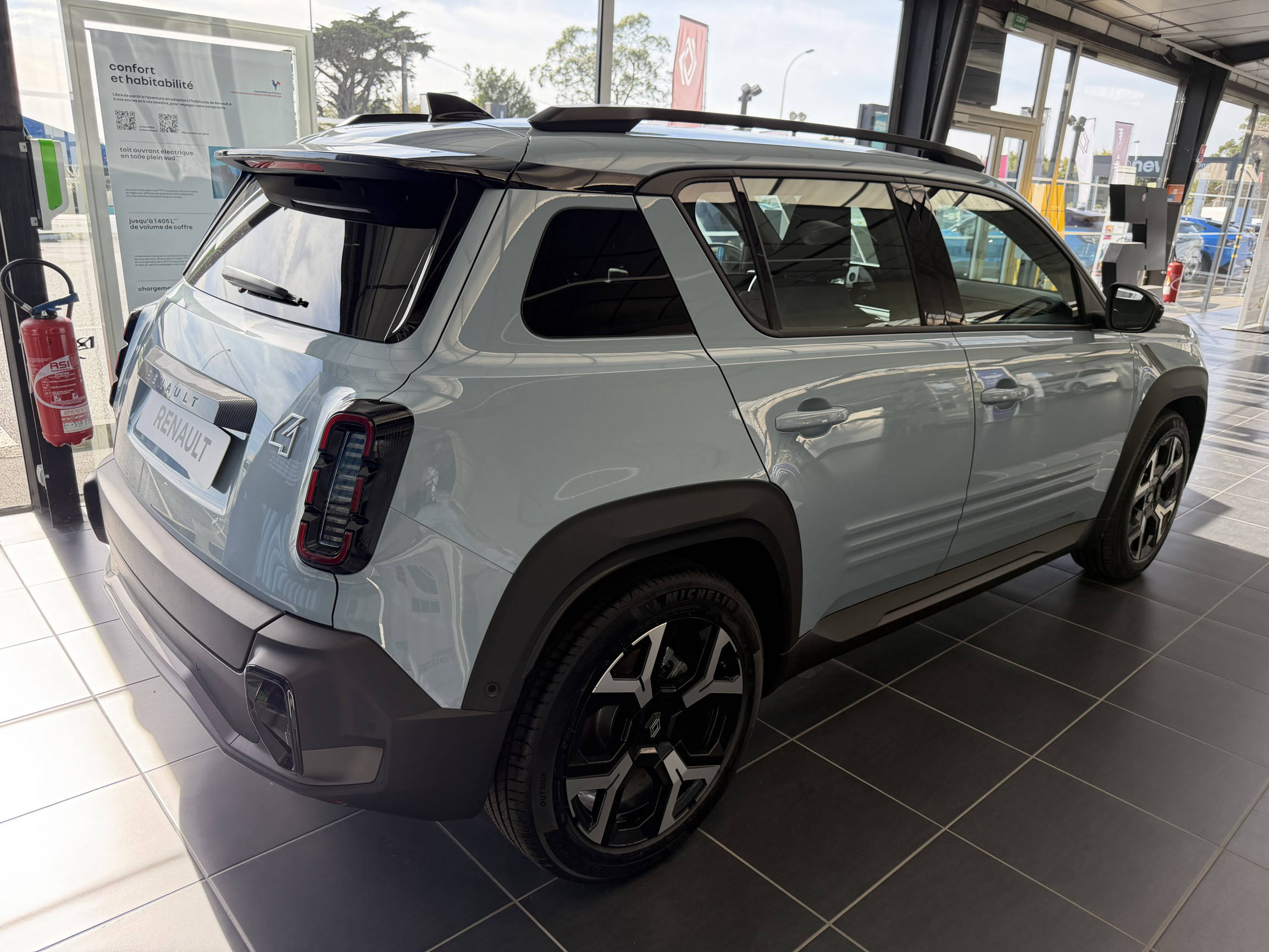 Vente en ligne Renault R4 E-Tech  150 ch autonomie confort au prix de 34 990 €