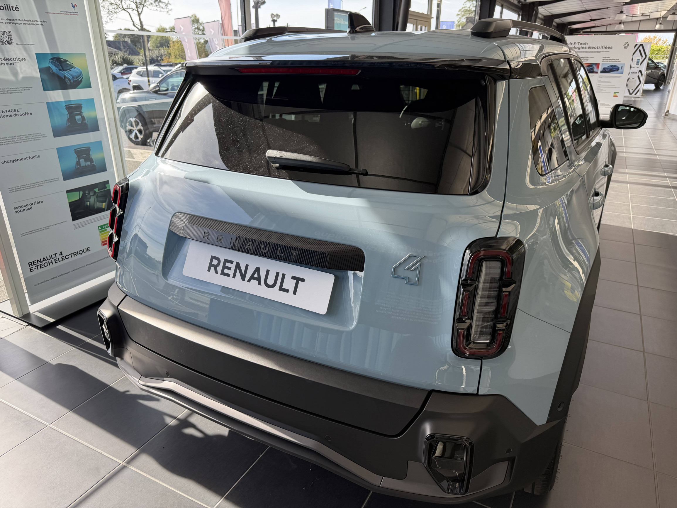 Vente en ligne Renault R4 E-Tech  150 ch autonomie confort au prix de 34 990 €