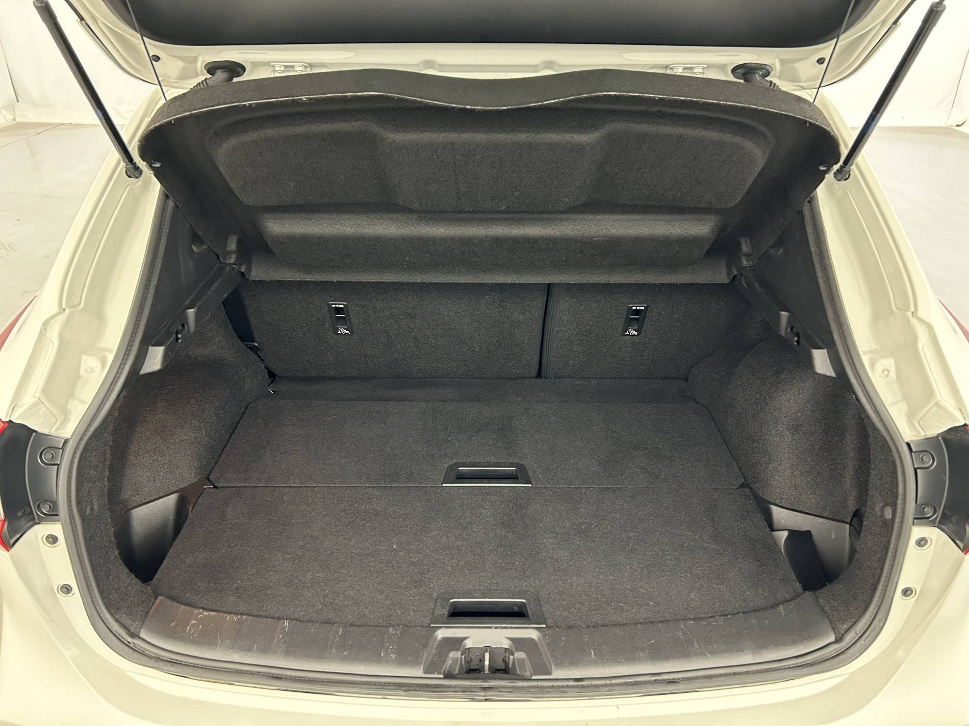 Vente en ligne Nissan Qashqai Qashqai 1.3 DIG-T 160 DCT au prix de 20 990 €