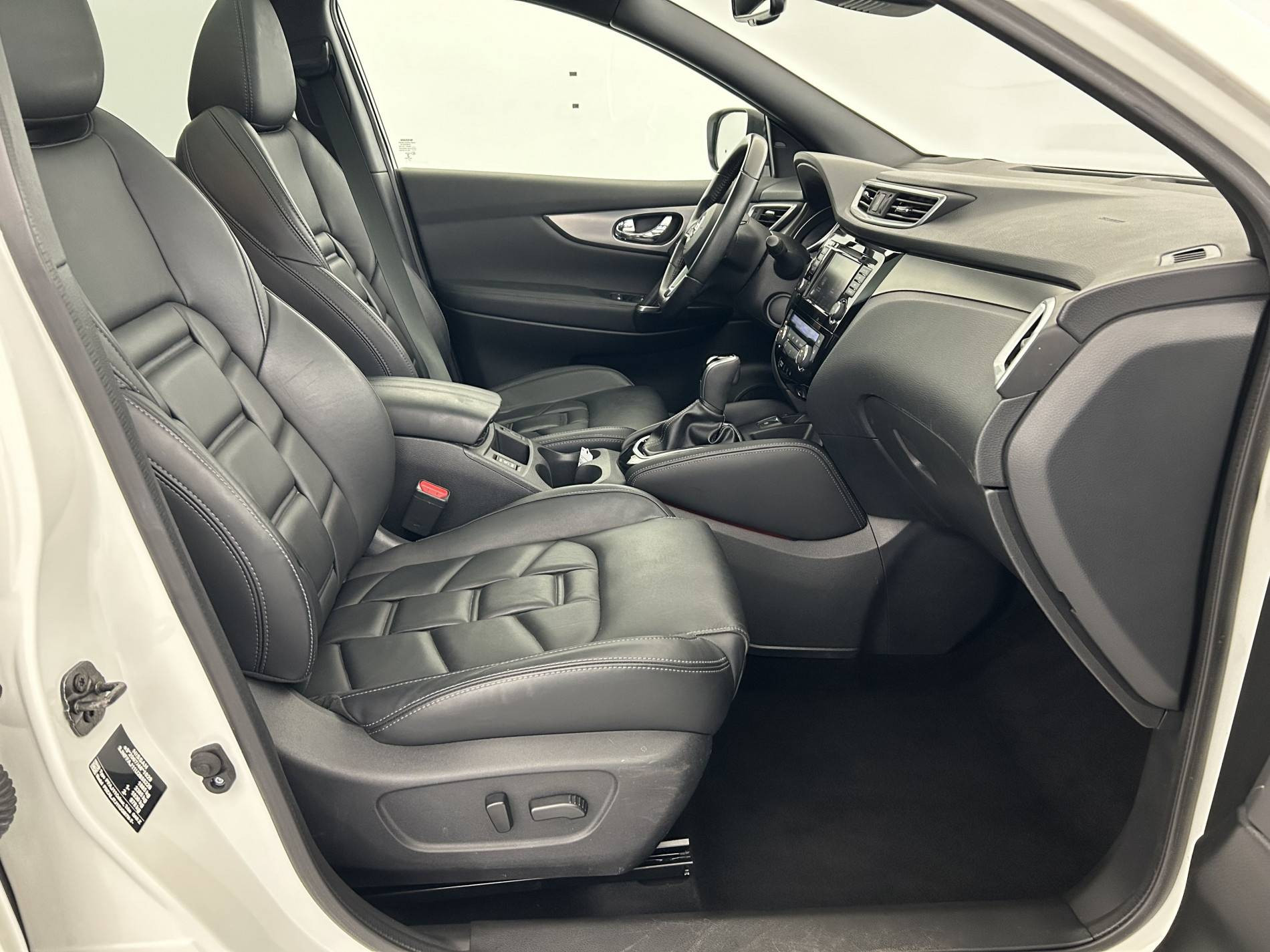 Vente en ligne Nissan Qashqai Qashqai 1.3 DIG-T 160 DCT au prix de 20 990 €