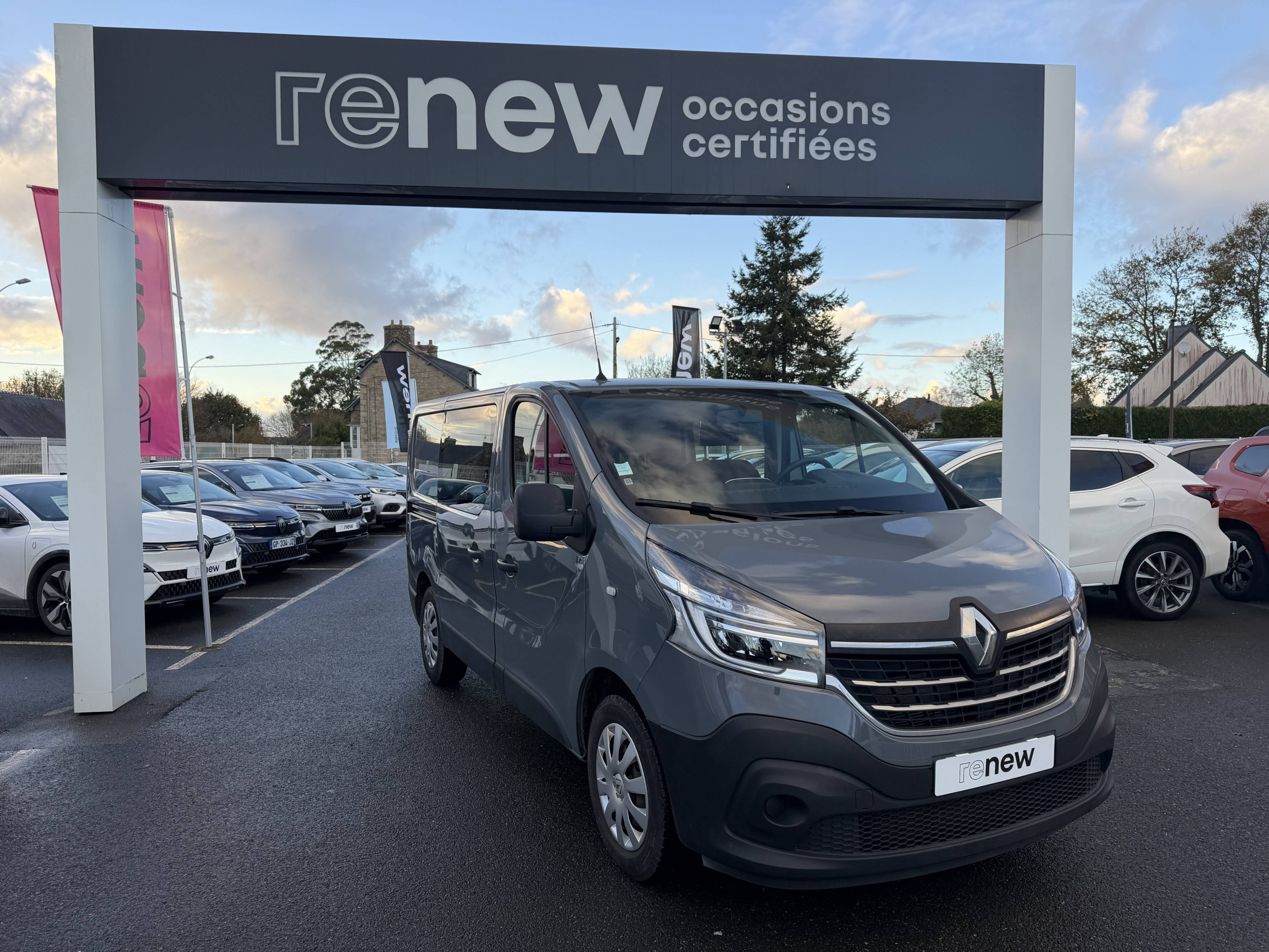 Renault Trafic Cabine Approfondie TRAFIC CA L1H1 1000 KG DCI 120 occasion de 2021 en vente à Lannion