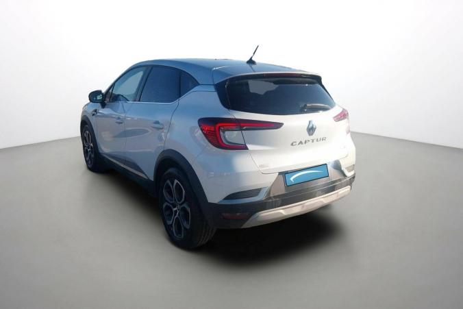 Vente en ligne Renault Captur  E-Tech 145 - 21 au prix de 21 990 €