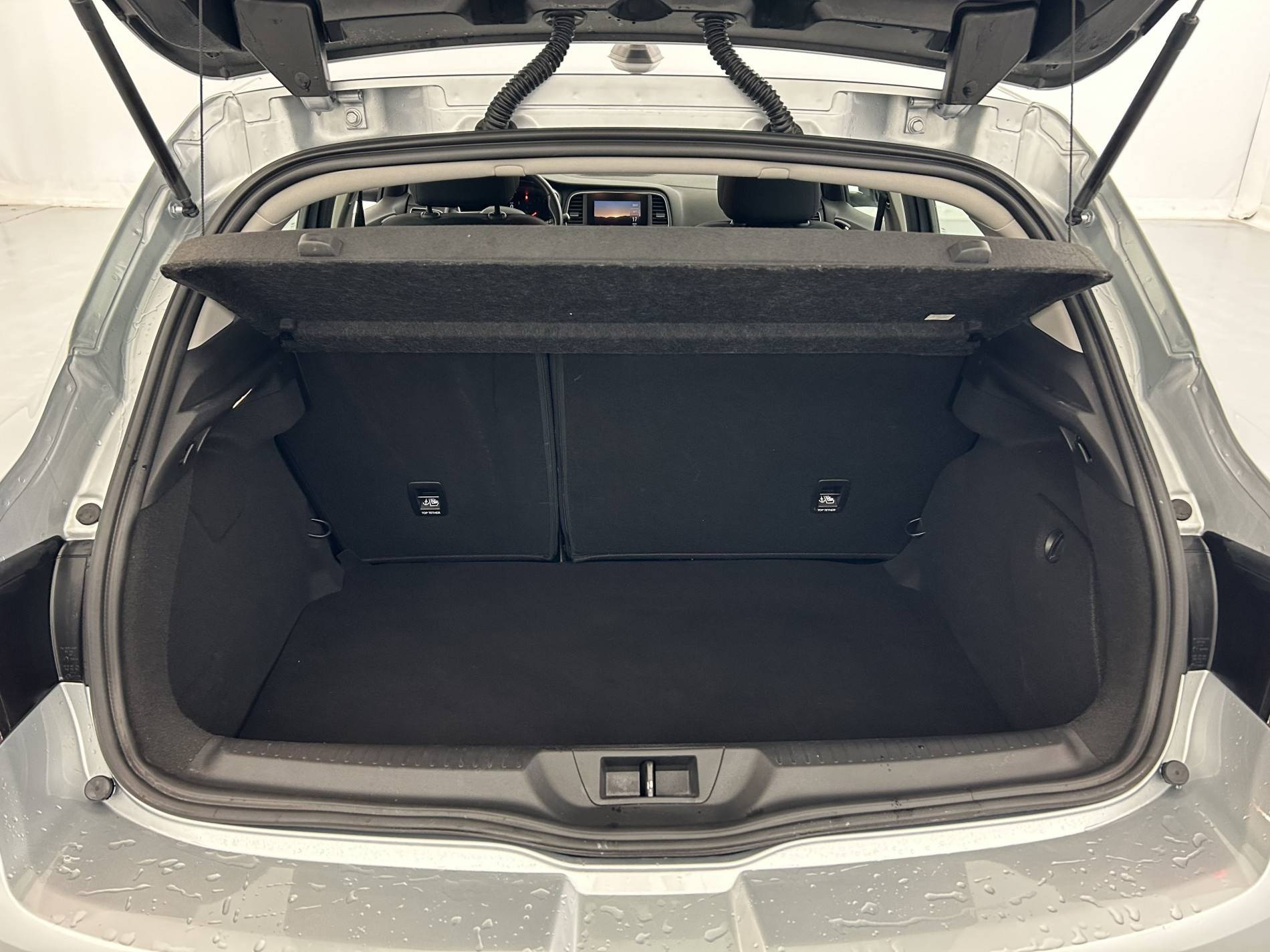 Vente en ligne Renault Megane 4 Mégane IV Berline Blue dCi 115 - 21B au prix de 14 990 €