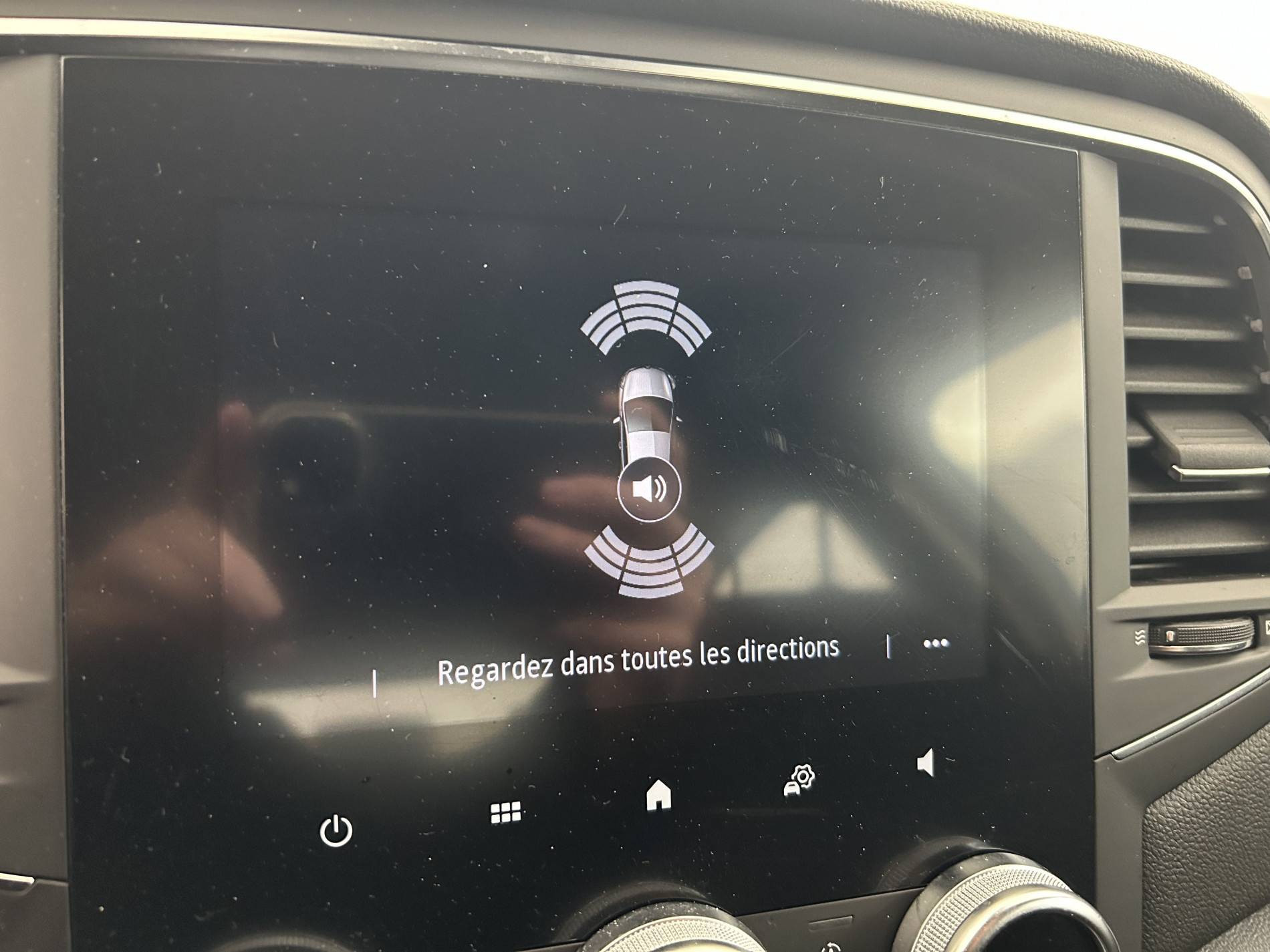 Vente en ligne Renault Megane 4 Mégane IV Berline Blue dCi 115 - 21B au prix de 14 790 €