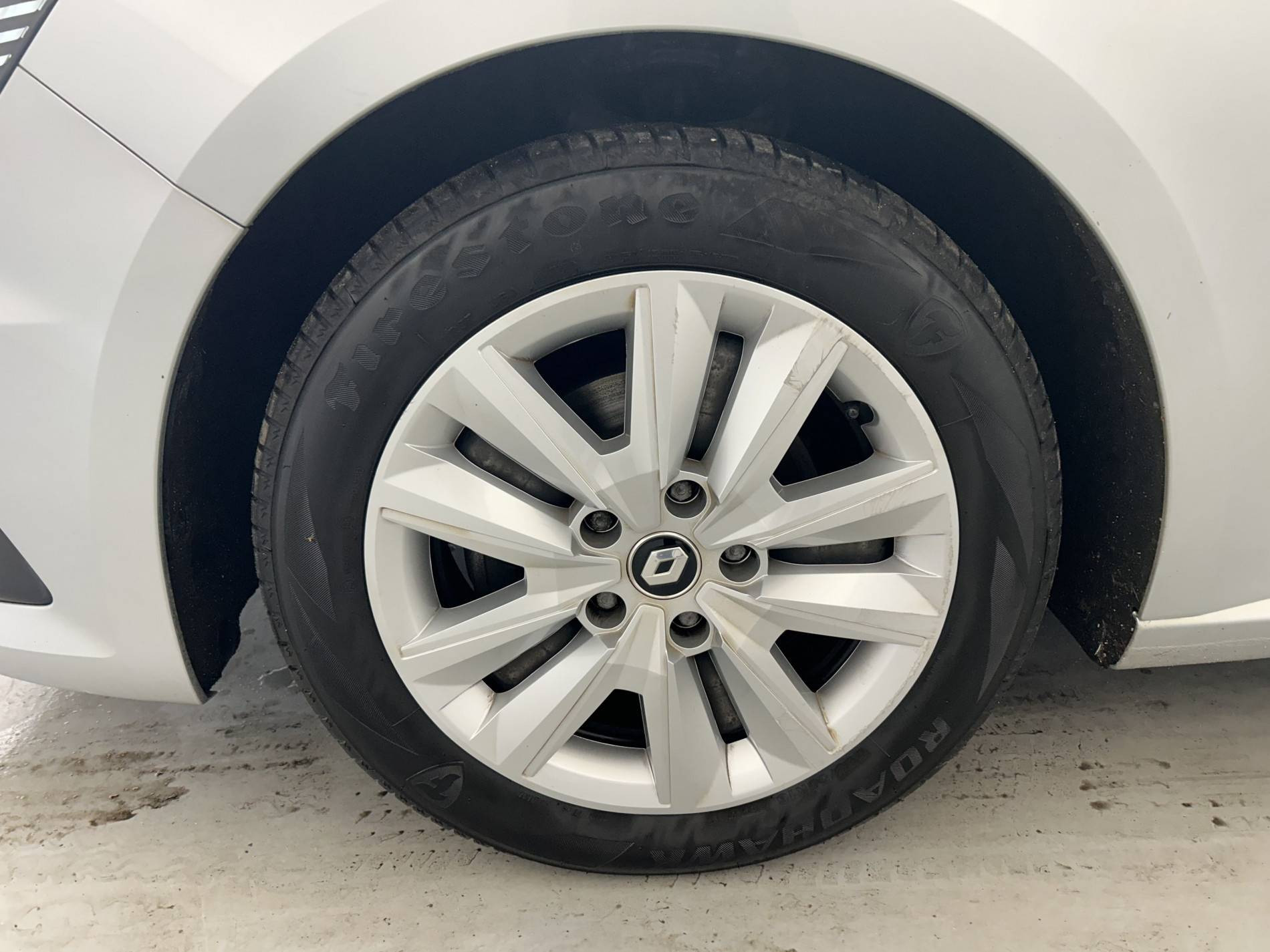 Vente en ligne Renault Megane 4 Mégane IV Berline Blue dCi 115 - 21B au prix de 14 790 €