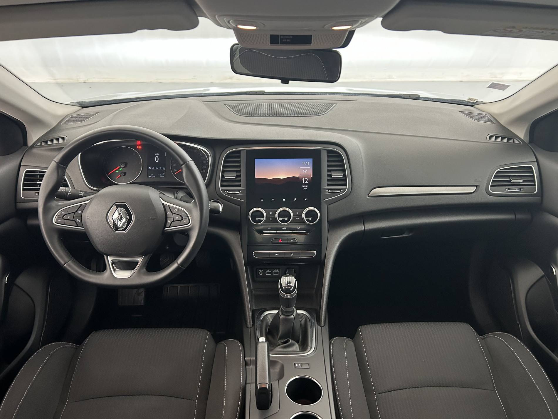 Vente en ligne Renault Megane 4 Mégane IV Berline Blue dCi 115 - 21B au prix de 14 790 €