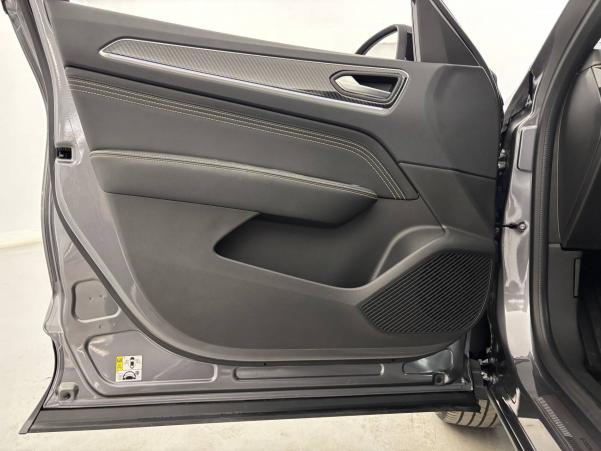Vente en ligne Renault Arkana  E-Tech hybride 145 - 22 au prix de 24 890 €