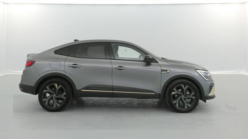 Vente en ligne Renault Arkana  E-Tech hybride 145 - 22 au prix de 24 990 €