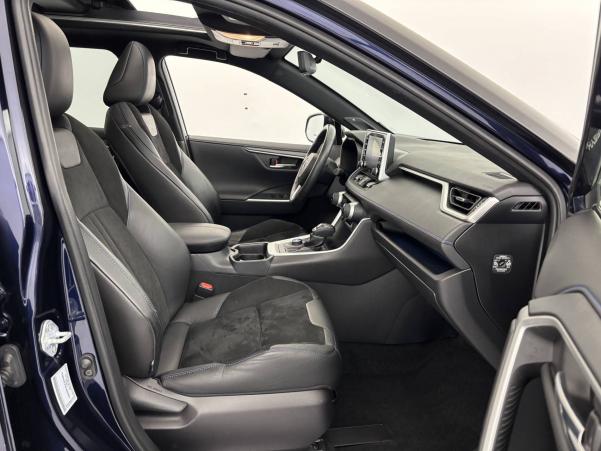 Vente en ligne Toyota RAV4 RAV4 Hybride 222 ch AWD-i au prix de 35 990 €