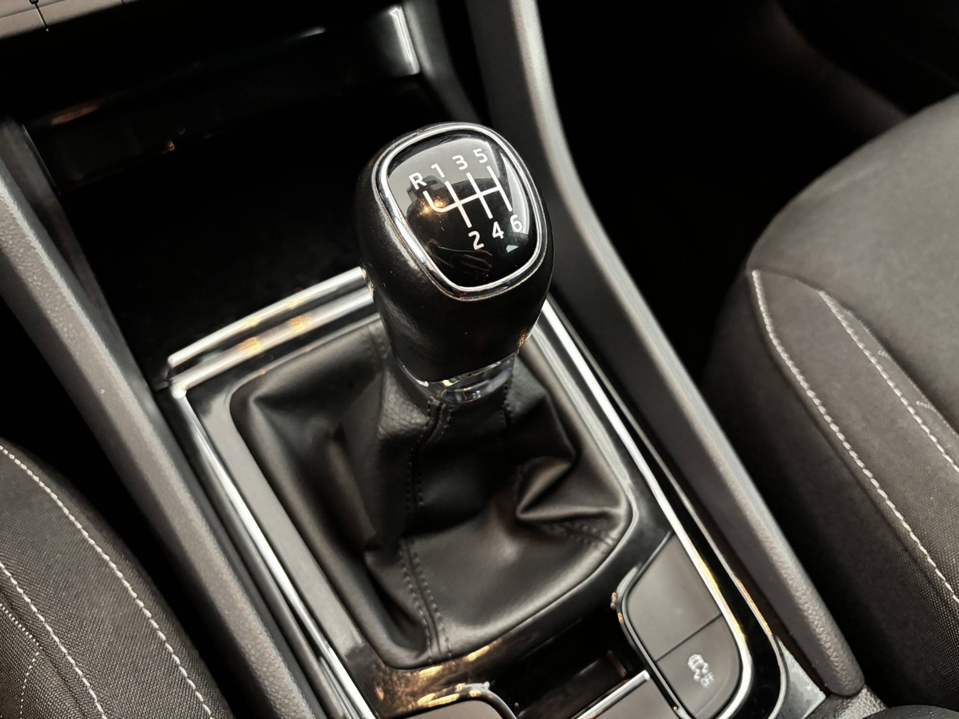 Vente en ligne Skoda Karoq  1.0 TSI 116 ch au prix de 17 880 €