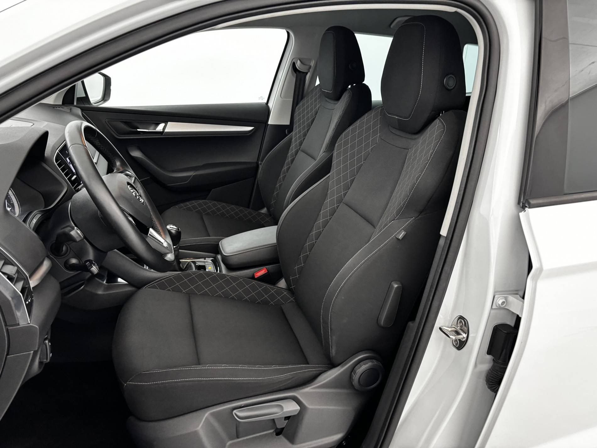 Vente en ligne Skoda Karoq  1.0 TSI 116 ch au prix de 17 880 €