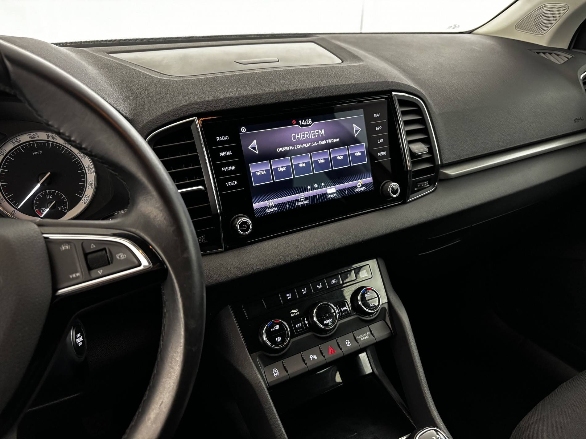 Vente en ligne Skoda Karoq  1.0 TSI 116 ch au prix de 17 880 €