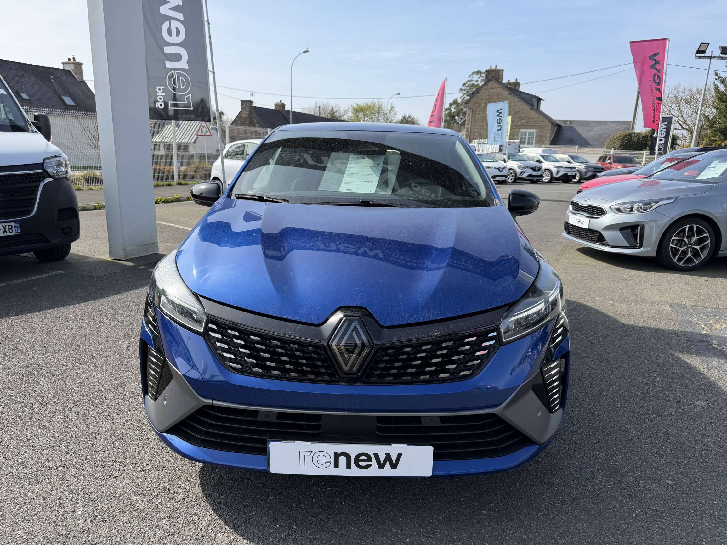 Vente en ligne Renault Clio 5 Clio E-Tech full hybrid 145 ch GSR2 au prix de 22 990 €