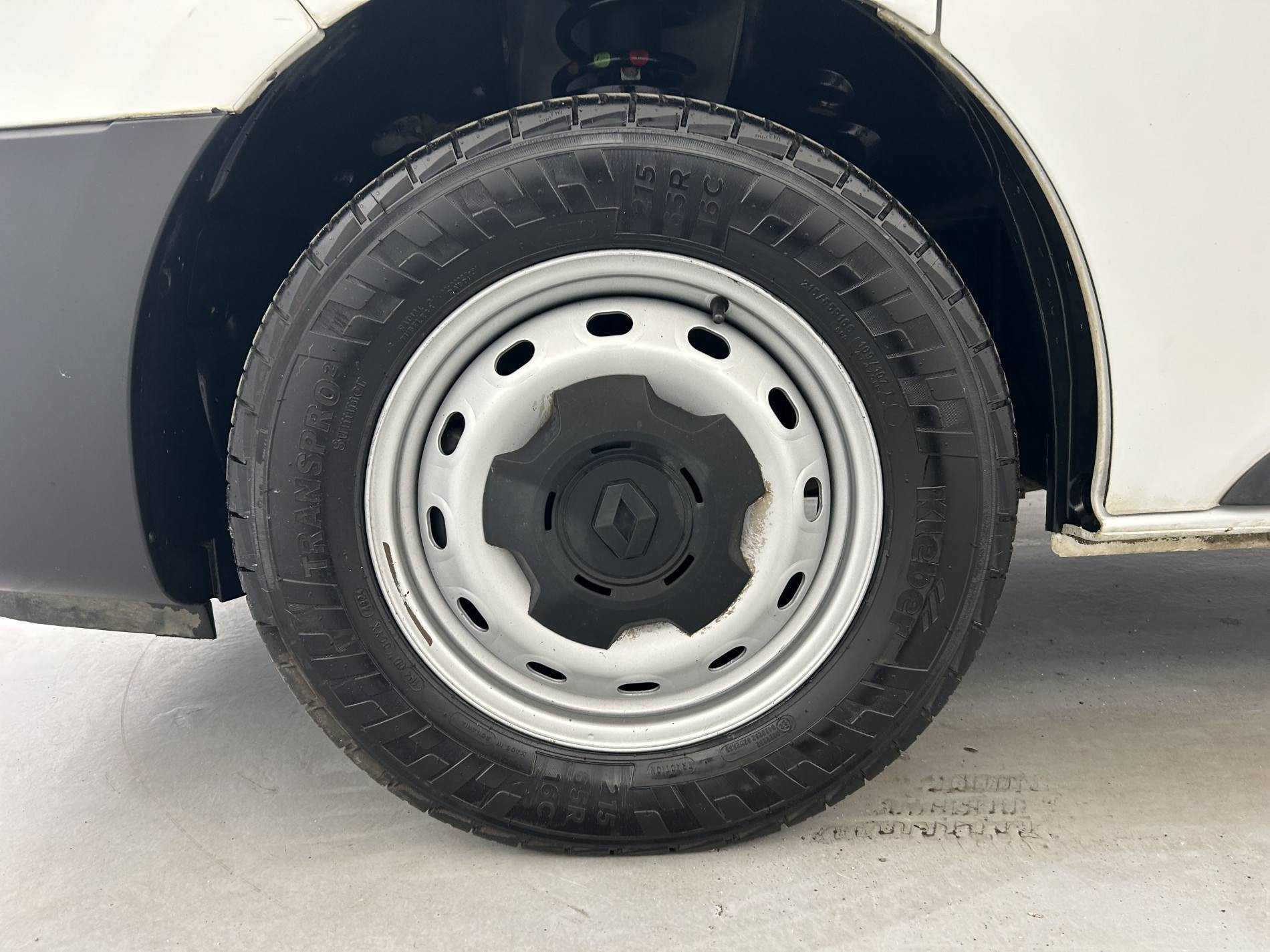 Vente en ligne Renault Trafic 3 Fourgon TRAFIC FGN L1H1 1000 KG DCI 120 au prix de 19 990 €