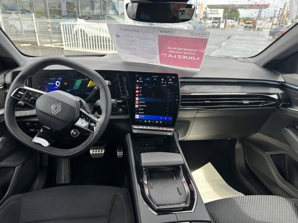 Vente en ligne Renault Espace Espace E-Tech full hybrid 200 GSR2 au prix de 40 490 €