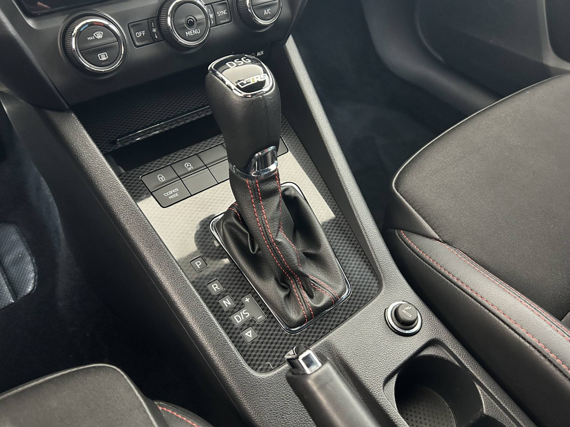 Vente en ligne Skoda Octavia Combi  2.0 TDI 184 ch CR FAP DSG6 au prix de 20 990 €